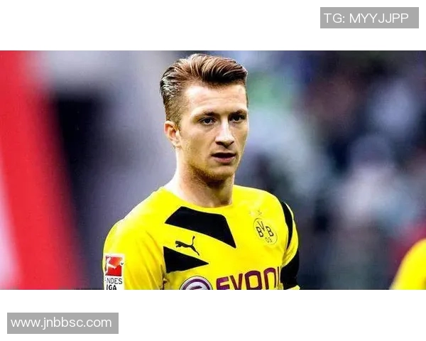 足球场上的颜值担当帅哥球星精彩瞬间合集不容错过 足球场上的颜值担当帅哥球星精彩瞬间合集不容错过