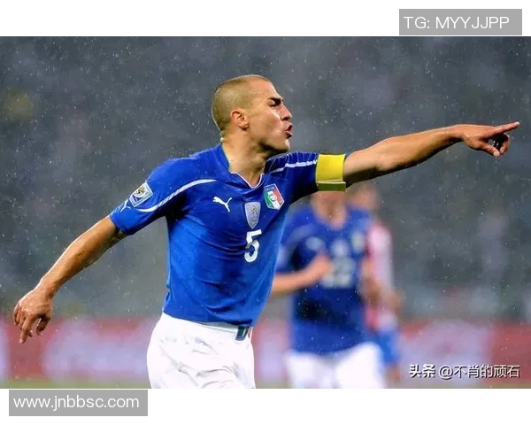 摩洛哥足球历史十大球星风采展示：从传奇到现役球星的精彩瞬间