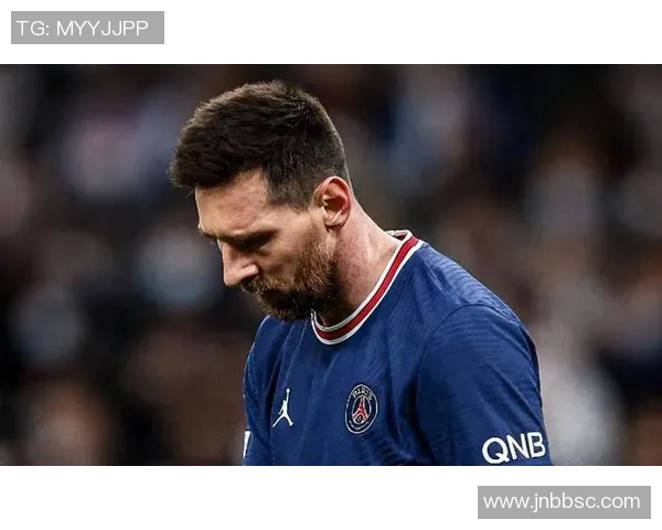 足球巨星怒火中烧瞬间:梅西、C罗、内马尔等球员情绪失控画面解析 足球巨星怒火中烧瞬间:梅西、C罗、内马尔等球员情绪失控画面解析